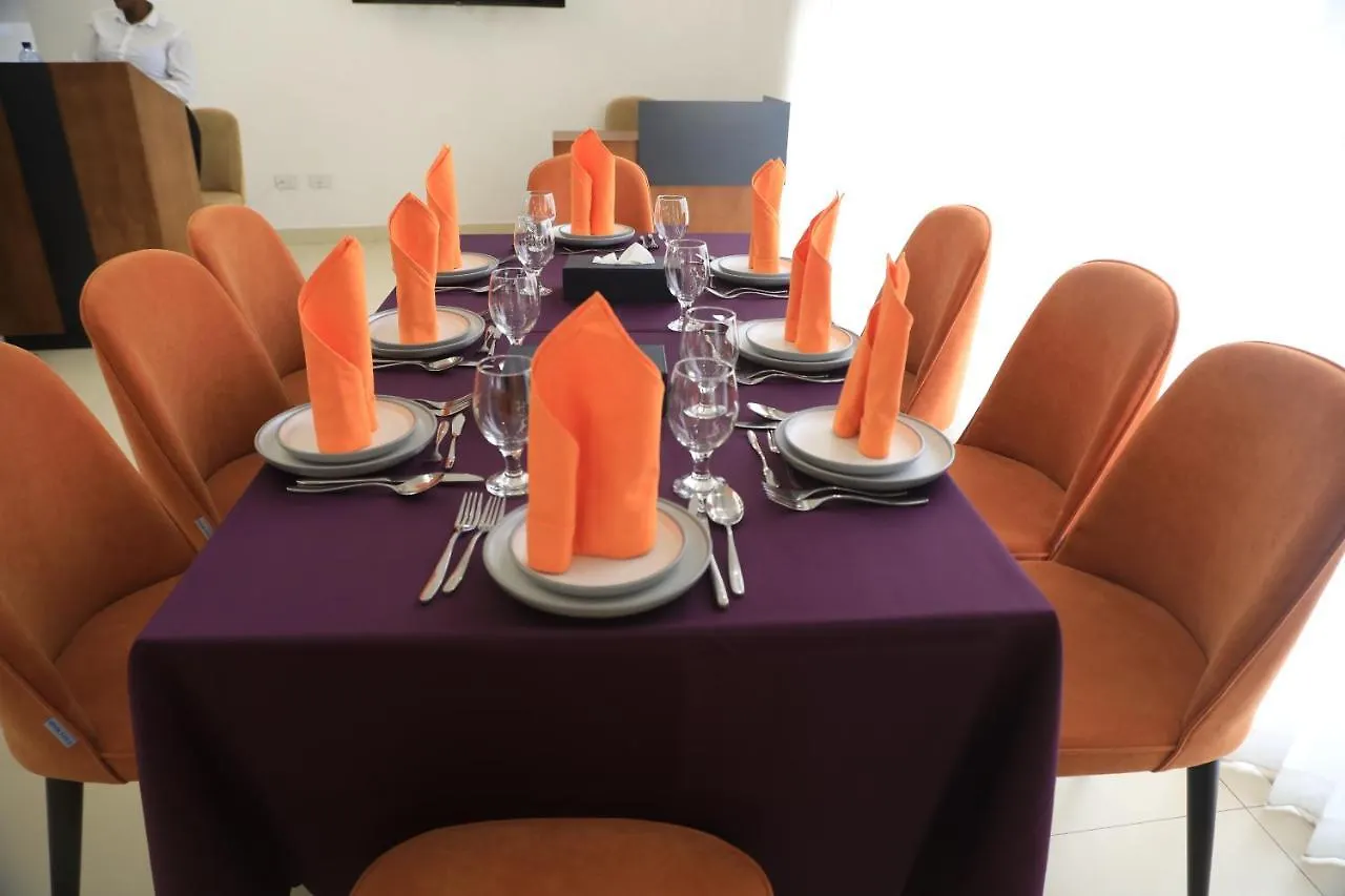 Elmos Hotel Addis Ababa 4*,